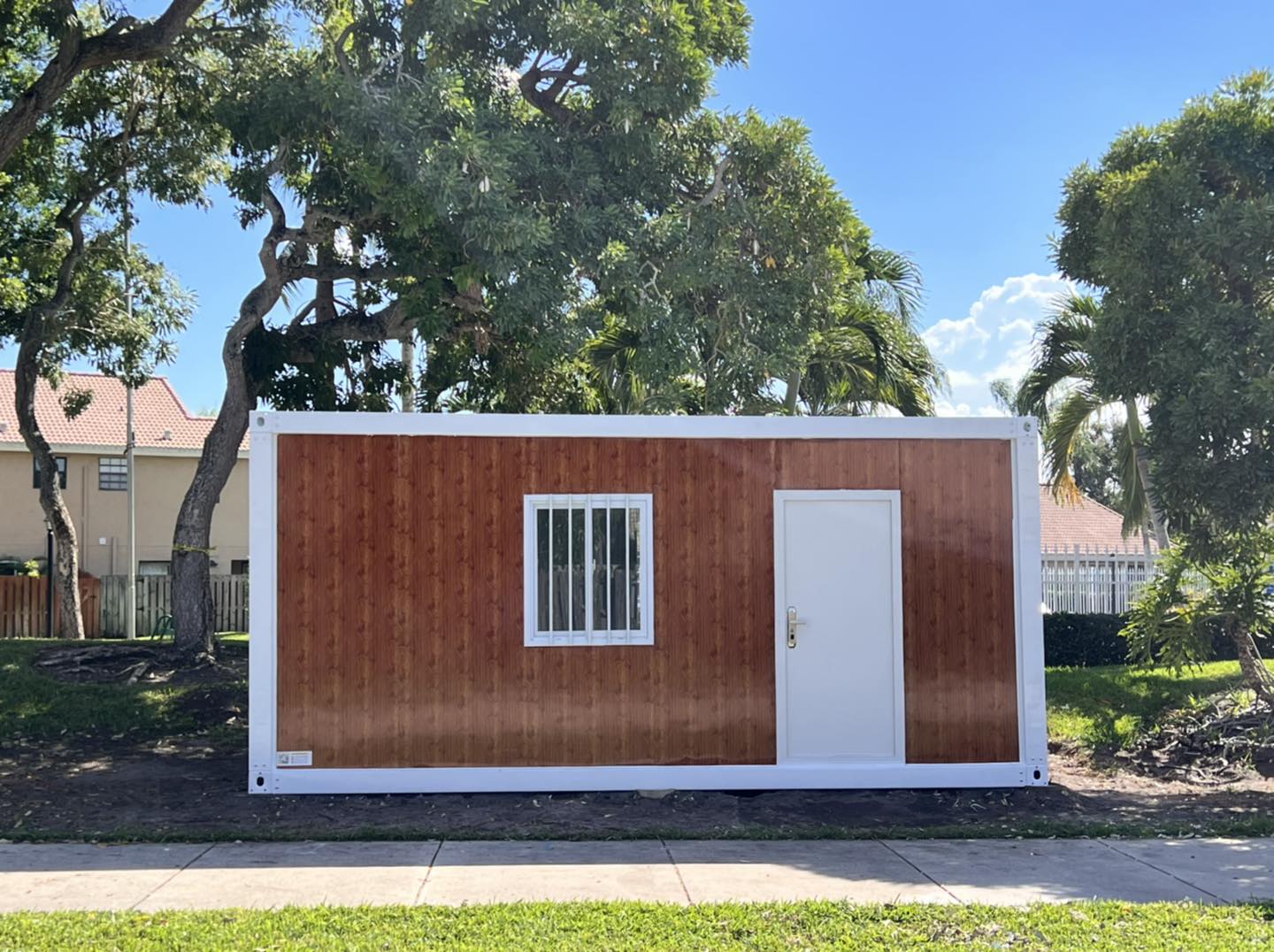 Container is More Suitable for One-Bedroom Container House